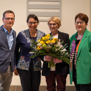 Verabschiedung von Heide-Marie Wimmer: Thomas Radermacher, Dr. Ortrun Stenglein-Gröschel, Heide-Marie Wimmer, Erika Kreuzer