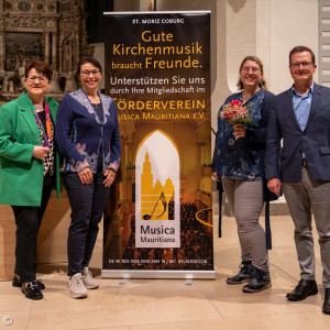 Die neue Vorstandschaft: Erika Kreuzer, Dr. Ortrun Stenglein-Gröschel, Dr. Renate Lucke, Thomas Radermacher